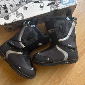 Burton Axel Womens 8 Black & Gray Snowboarding Boots